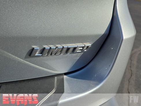 Used 2019 Toyota Highlander Limited image 4