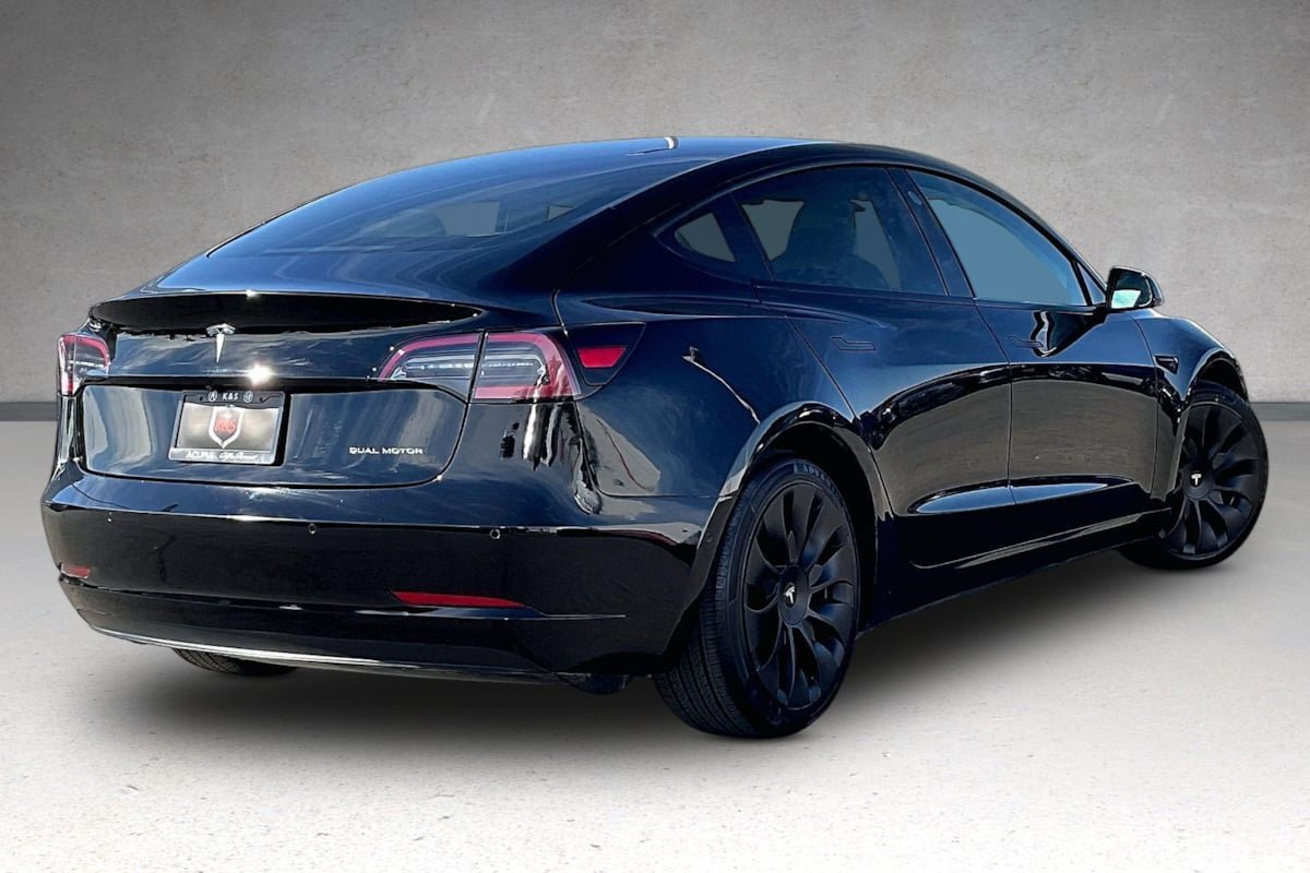 Used 2022 Tesla Model 3 Long Range AWD/4WD image 31
