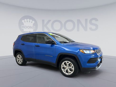 Used 2024 Jeep Compass Sport AWD/4WD image 10