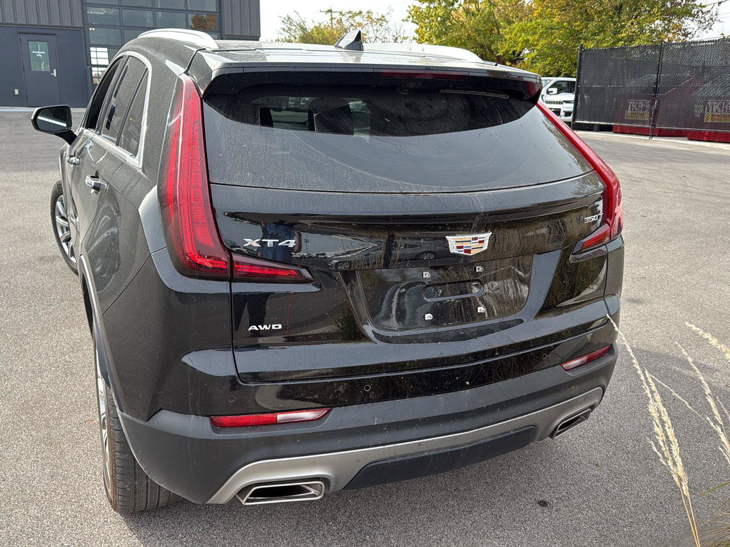 Used 2022 Cadillac XT4 Premium Luxury w/ Sun And Sound Package AWD/4WD image 4