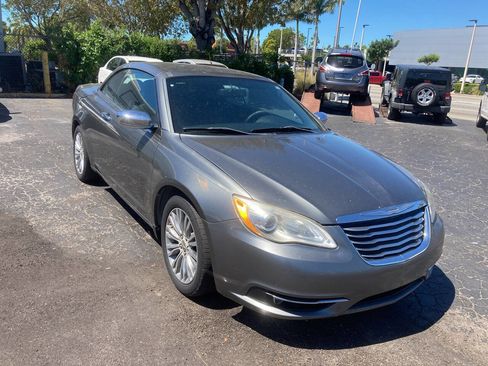 Used 2013 Chrysler 200 Limited image 12