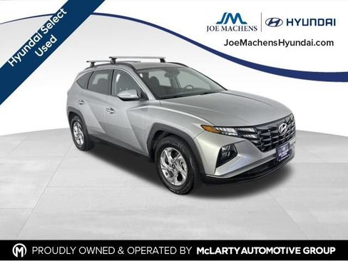 Used 2022 Hyundai Tucson SEL FWD image 2