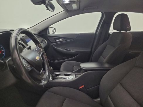 Used 2020 Chevrolet Malibu RS image 17