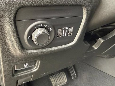 New 2026 Jeep Grand Cherokee Altitude AWD/4WD image 18