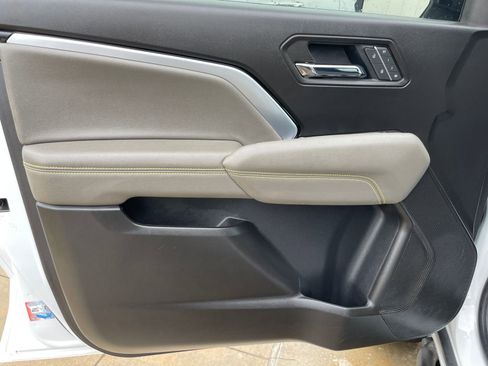 Used 2025 Chevrolet Colorado ZR2 image 10