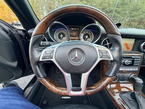 Used 2014 Mercedes-Benz SLK 250 image 14