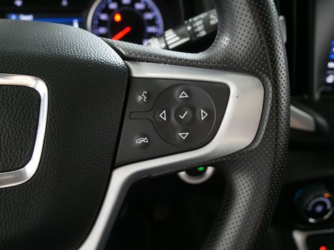 Used 2024 GMC Terrain SLE AWD/4WD image 28