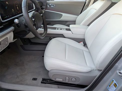 Used 2025 Hyundai Ioniq 6 SEL image 12