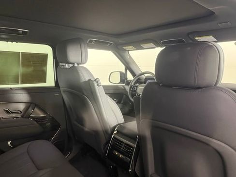 Certified 2025 Land Rover Range Rover Sport SE image 39