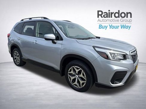 Used 2019 Subaru Forester Premium image 1