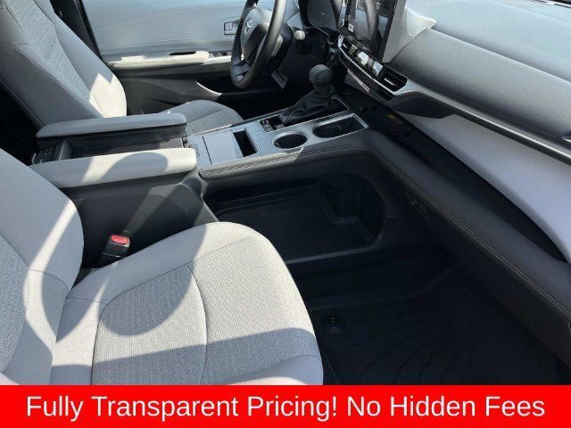 Used 2026 Toyota Sienna LE FWD image 22