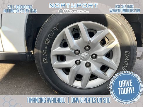 Used 2014 RAM C/V Tradesman w/ UConnect Hands-Free Group image 17