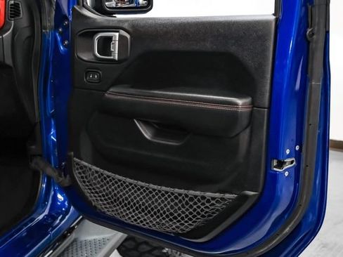 Used 2019 Jeep Wrangler Unlimited Rubicon AWD/4WD image 42