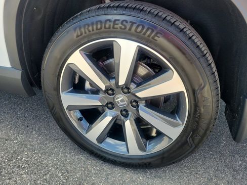 Used 2025 Honda Pilot Touring image 25
