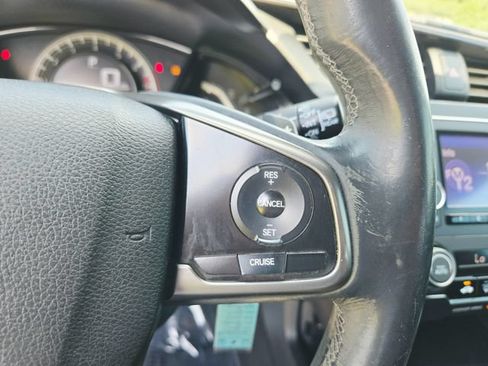 Used 2017 Honda Civic Sport image 21
