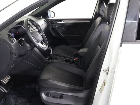 Used 2023 Volkswagen Tiguan SE R-Line FWD image 31