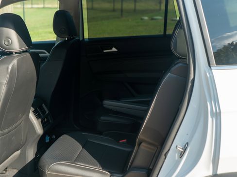 Used 2022 Volkswagen Atlas SE image 8