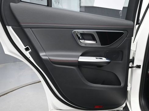 Used 2024 Mercedes-Benz GLC 43 AMG 4MATIC image 20