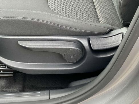 New 2025 Kia Sportage LX image 12