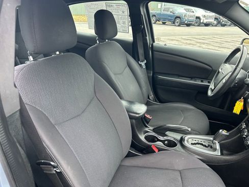 Used 2014 Chrysler 200 Touring image 23