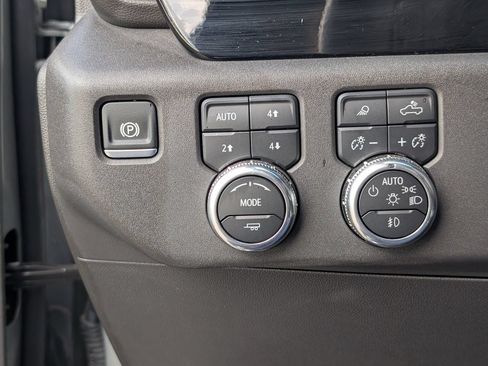 Used 2024 GMC Sierra 1500 SLT AWD/4WD image 23