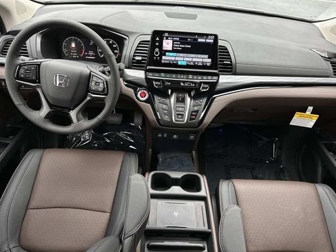 New 2026 Honda Odyssey Elite image 17