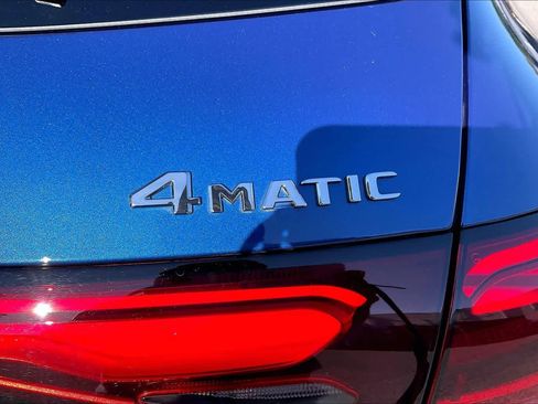 Used 2026 Mercedes-Benz GLC 300 4MATIC image 9
