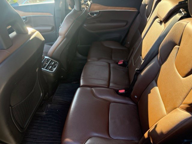 Used 2021 Volvo XC90 T6 Momentum w/ Climate Package AWD/4WD image 13