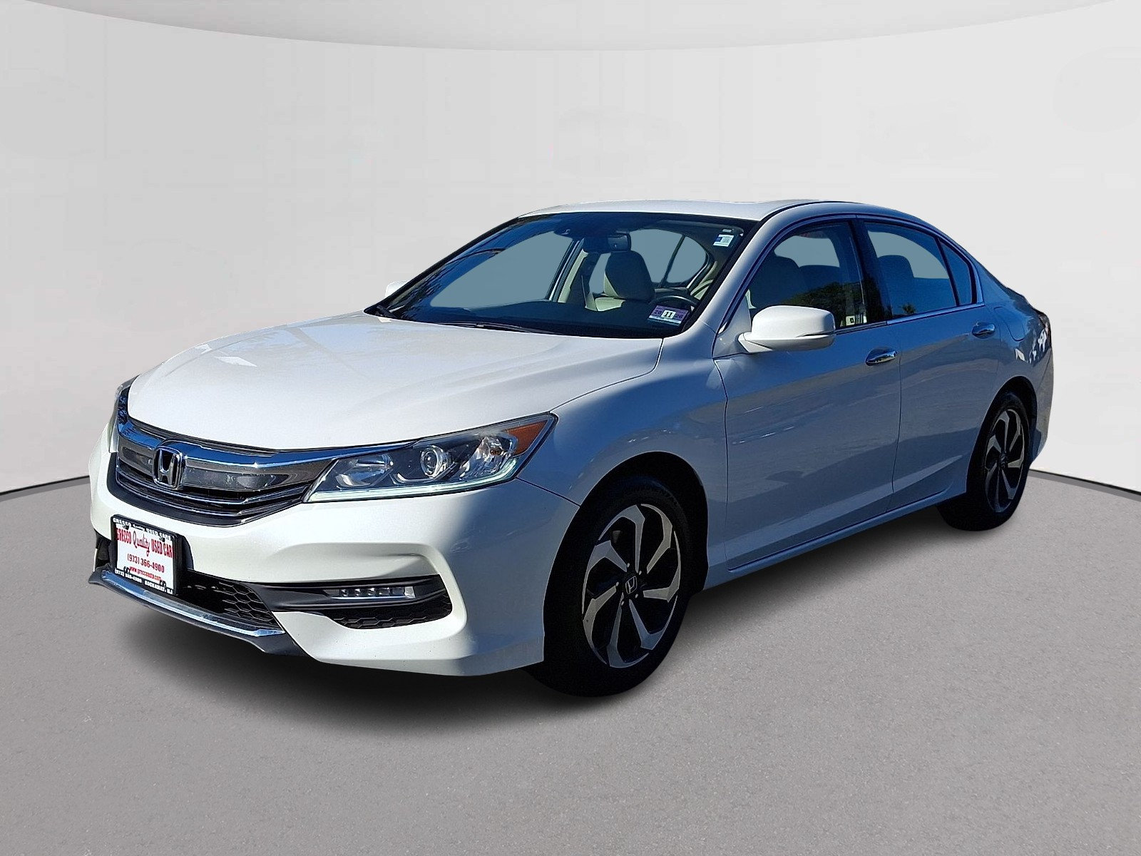 Certified 2017 Honda Accord EX-L image 4