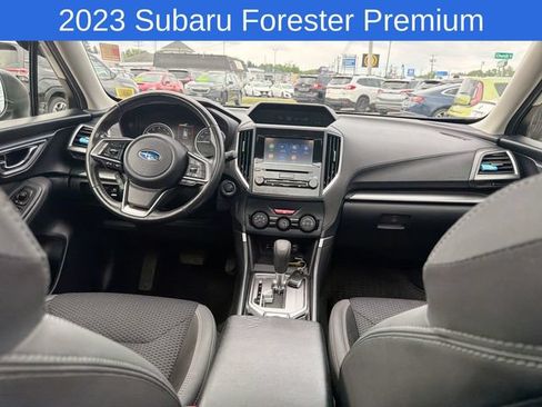 Used 2023 Subaru Forester Premium AWD/4WD image 20
