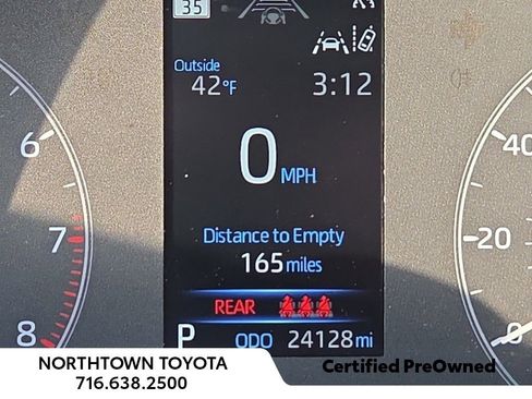 Used 2023 Toyota Corolla Cross LE image 18