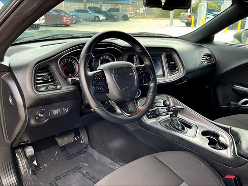 Used 2023 Dodge Challenger R/T image 17