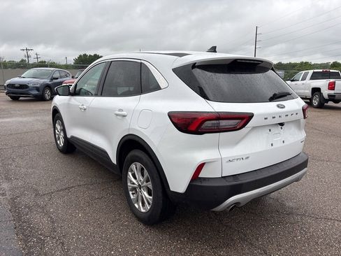 Used 2023 Ford Escape Active w/ Tech Pack #2 AWD/4WD image 5