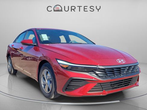 New 2026 Hyundai Elantra SE w/ Cargo Package image 6