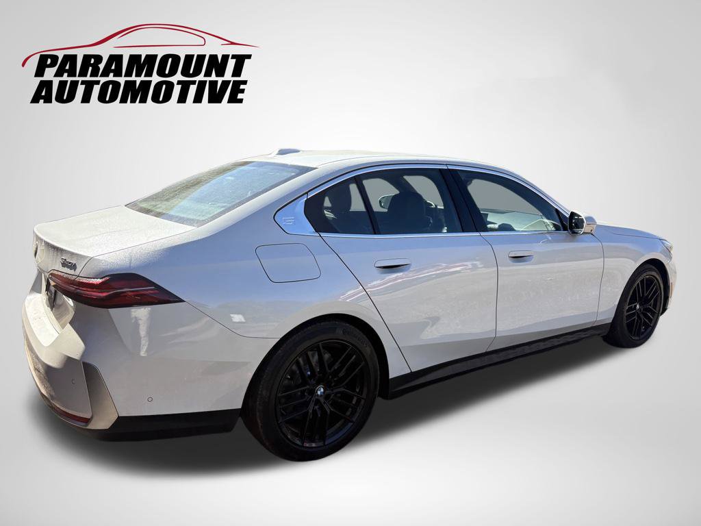 Used 2025 BMW 540i xDrive w/ Premium Package AWD/4WD image 4