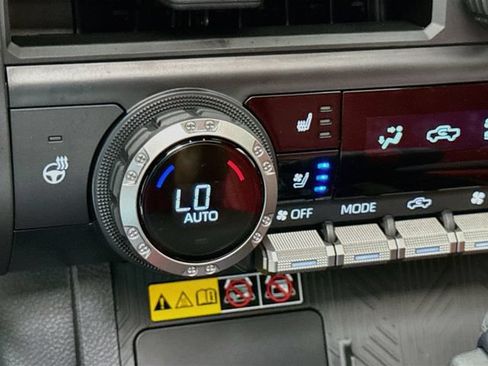 Used 2025 Toyota Tacoma TRD Pro AWD/4WD image 20