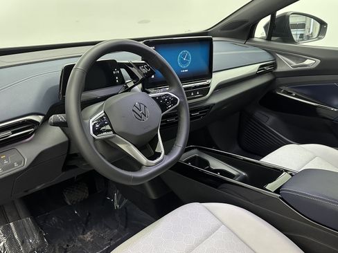 Used 2024 Volkswagen ID.4 S image 8