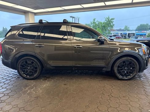 Used 2022 Kia Telluride SX w/ SX Prestige Package AWD/4WD image 5