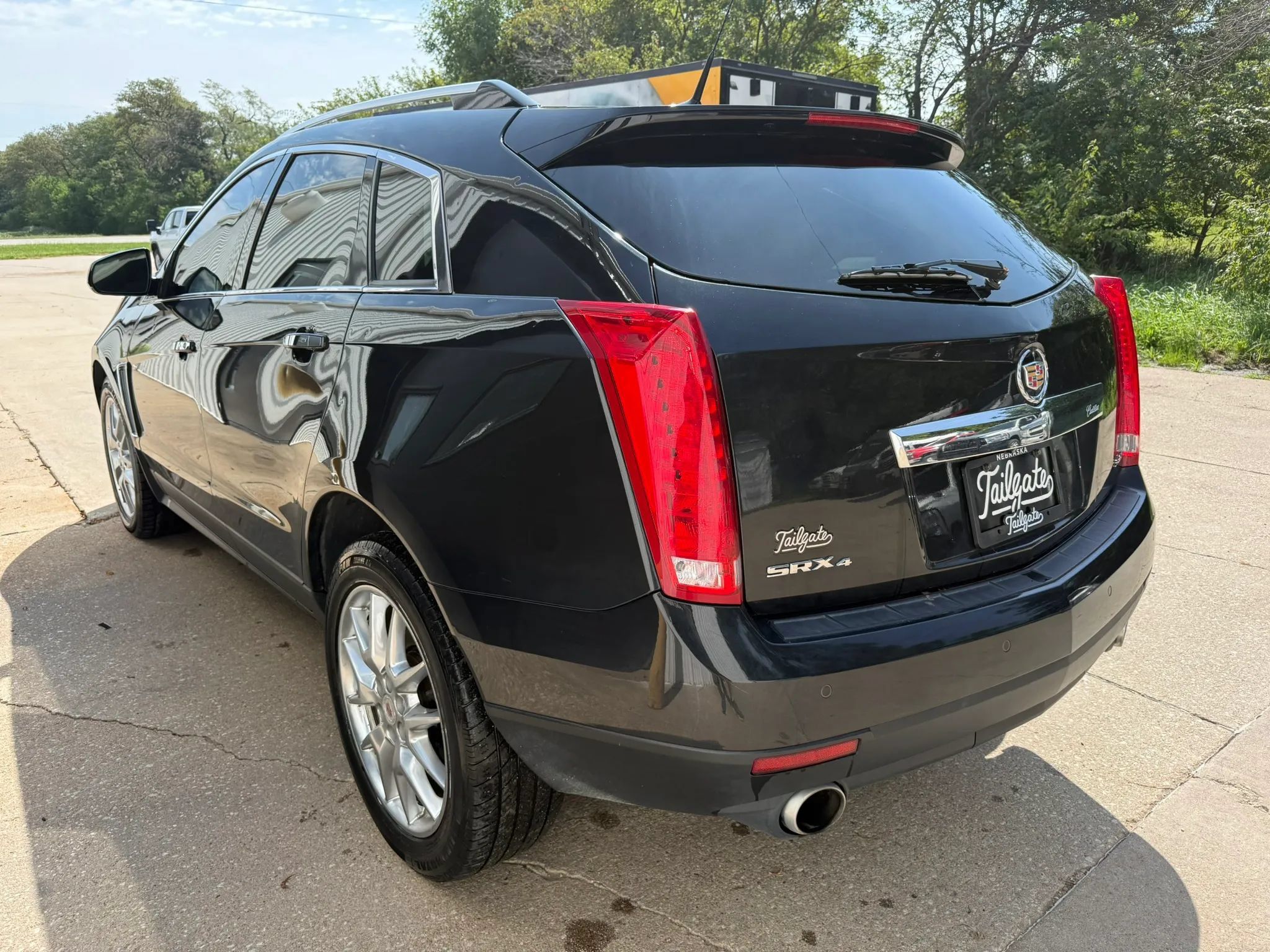 Used 2014 Cadillac SRX Premium AWD/4WD image 4