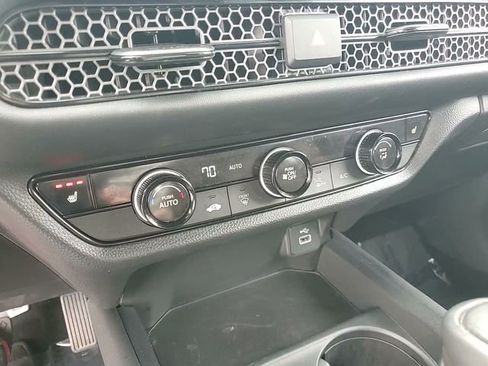 Used 2025 Honda HR-V Sport image 22