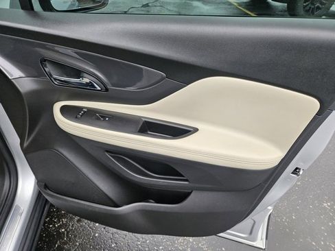 Certified 2022 Buick Encore Preferred w/ Safety Package image 9