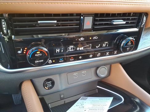 New 2026 Nissan Rogue Platinum w/ Platinum Premium Package image 14