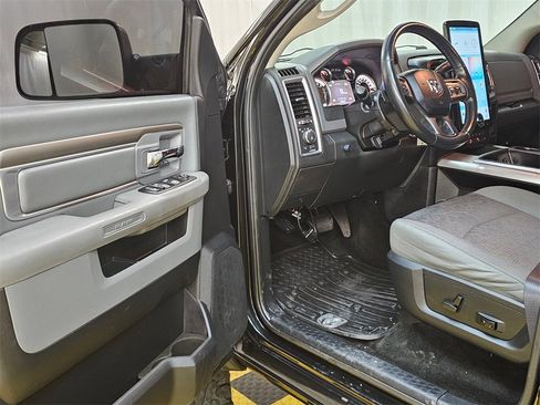 Used 2015 RAM 2500 Big Horn image 20