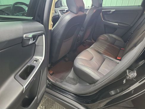 Used 2013 Volvo XC60 T6 image 36