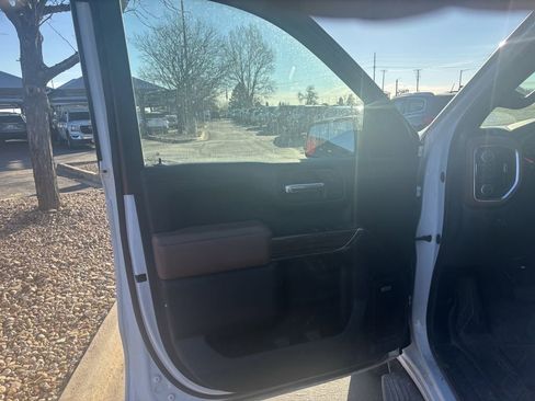 Used 2021 Chevrolet Silverado 1500 High Country image 6