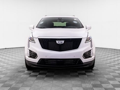 Certified 2026 Cadillac XT5 Sportv w/ LPO, Onyx Lite Package AWD/4WD image 10