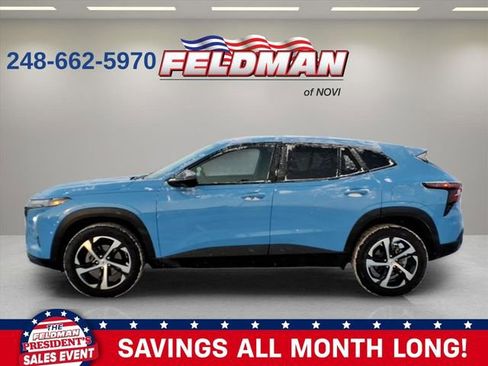 Used 2024 Chevrolet Trax RS w/ Driver Confidence Package image 2