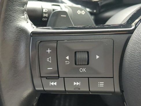 Used 2022 Nissan Pathfinder SL FWD image 21
