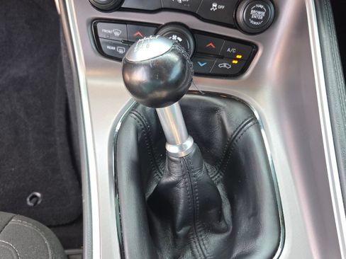 Used 2022 Dodge Challenger R/T RWD image 20