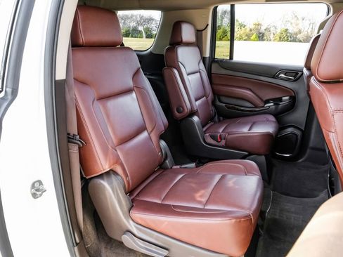 Used 2019 Chevrolet Suburban Premier image 49